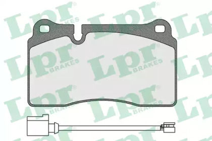 Комплект тормозных колодок (LPR: 05P1376B)