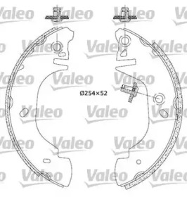 Комлект тормозных накладок (VALEO: 553845)